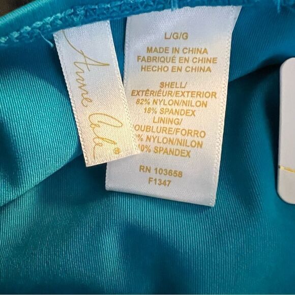 Anna Cole Twist Front Bandeaukini Swim Top - Picture 6 of 7